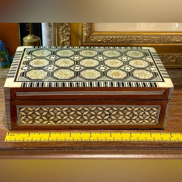 Wood trinket handcrafted boxes (set of 2) approx 7.75”x 4.75” & 3.75”x 2.75”